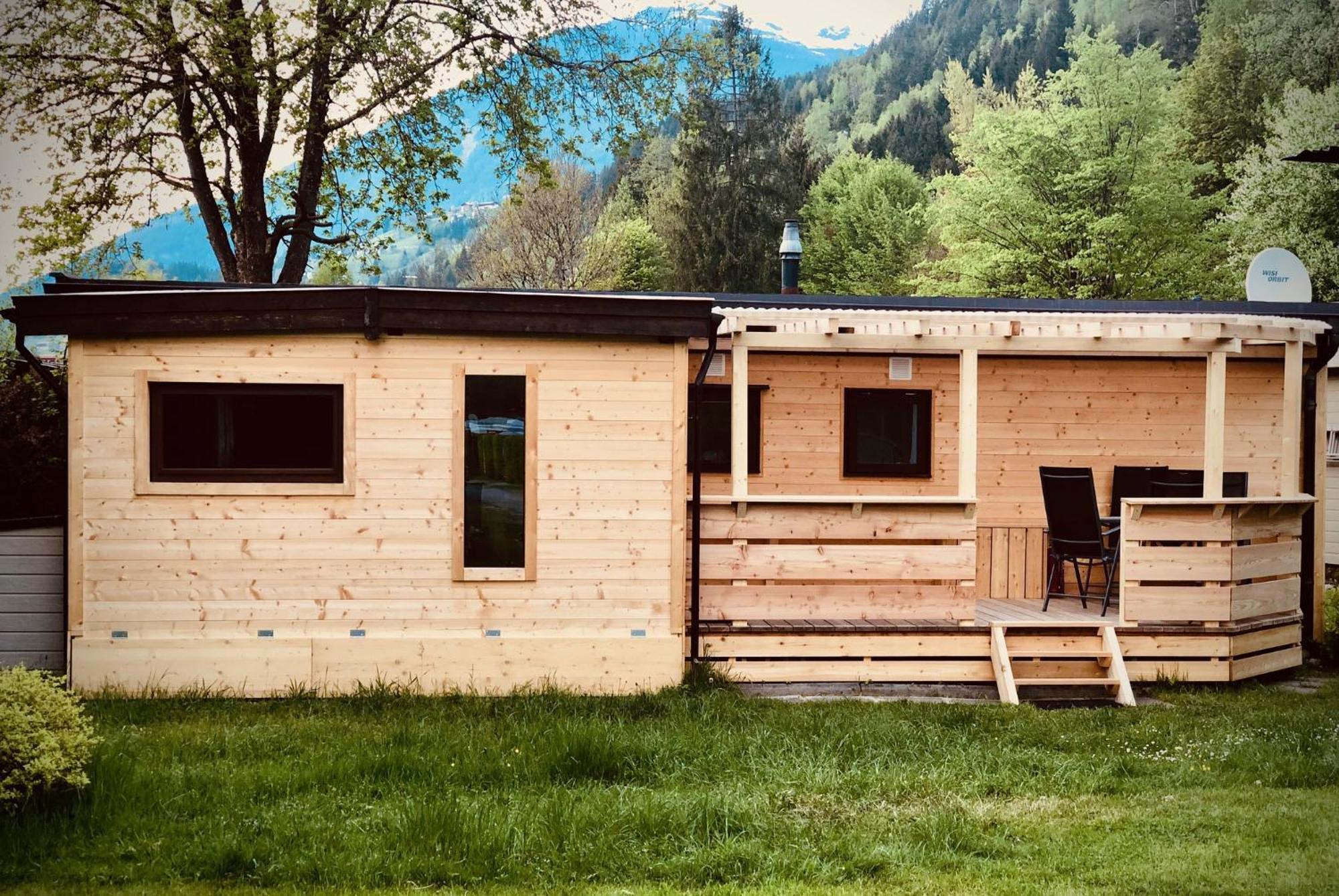 Mountainview Lodge - Chalet Im Zillertal Direkt Am 5 Sterne Campingplatz Aufenfeld Mit Hallenbad Und Sauna Aschau Im Zillertal Eksteriør bilde