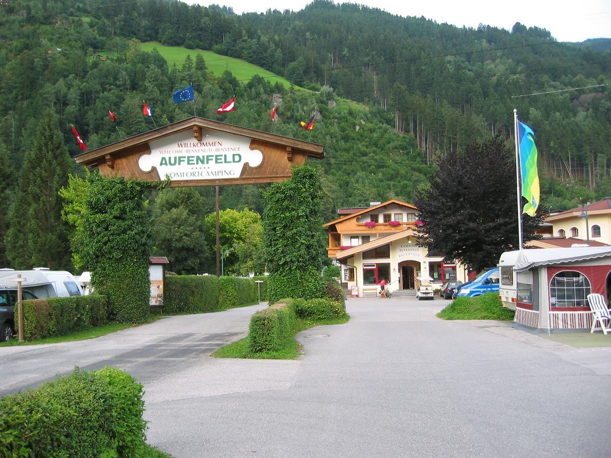 Mountainview Lodge - Chalet Im Zillertal Direkt Am 5 Sterne Campingplatz Aufenfeld Mit Hallenbad Und Sauna Aschau Im Zillertal Eksteriør bilde