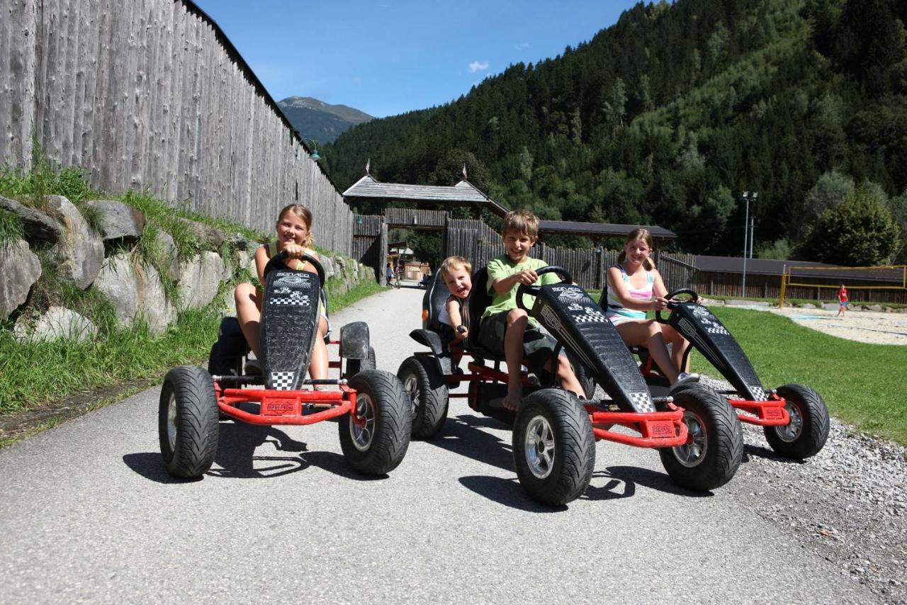 Mountainview Lodge - Chalet Im Zillertal Direkt Am 5 Sterne Campingplatz Aufenfeld Mit Hallenbad Und Sauna Aschau Im Zillertal Eksteriør bilde